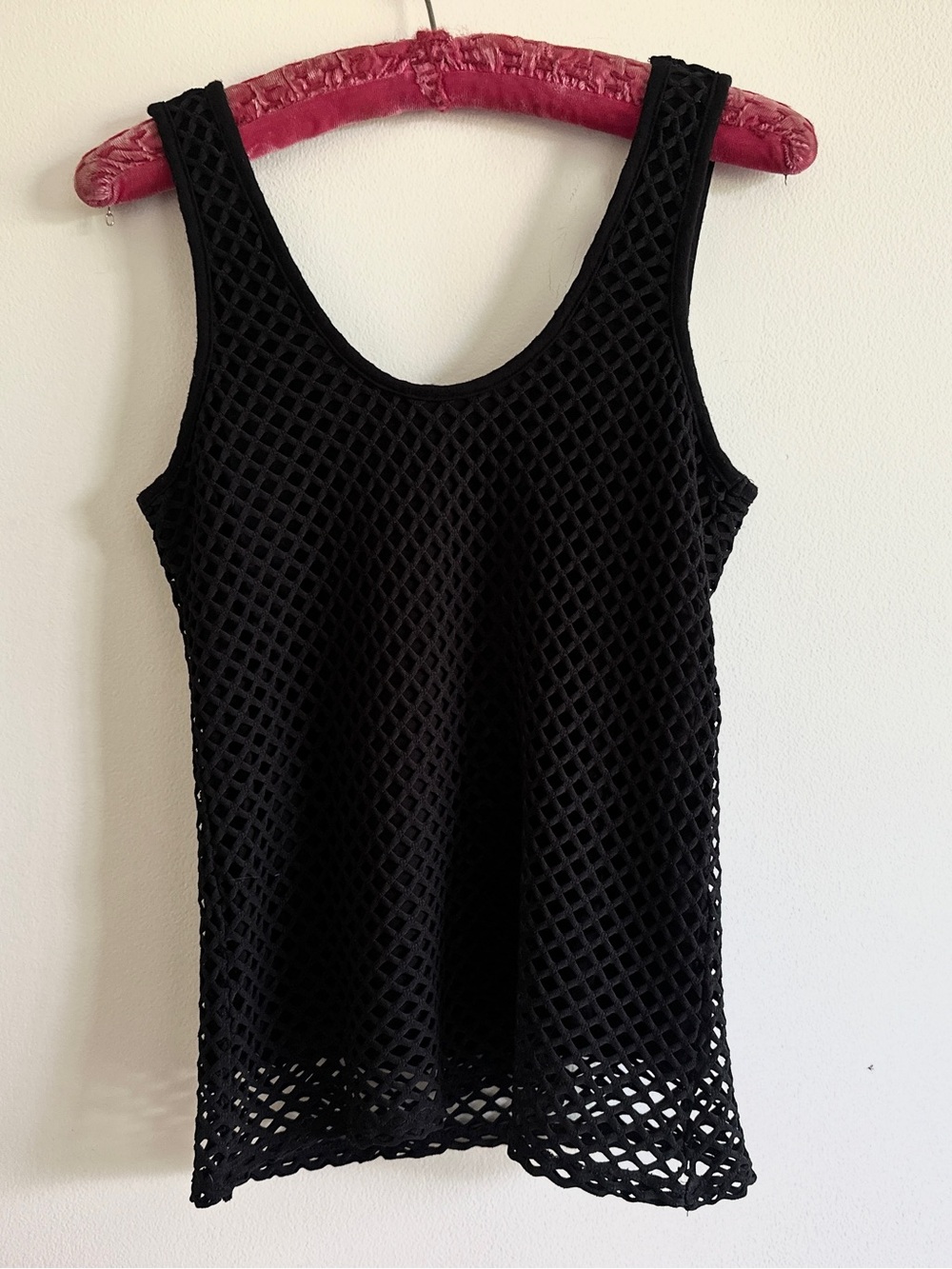 1.State Lined Fishnet Tank Top